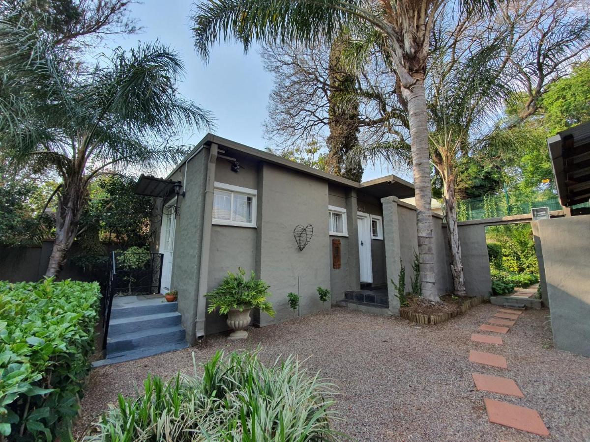 Waterhouse Guest Lodge In Muckleneuk Pretoria-Noord Exteriér fotografie