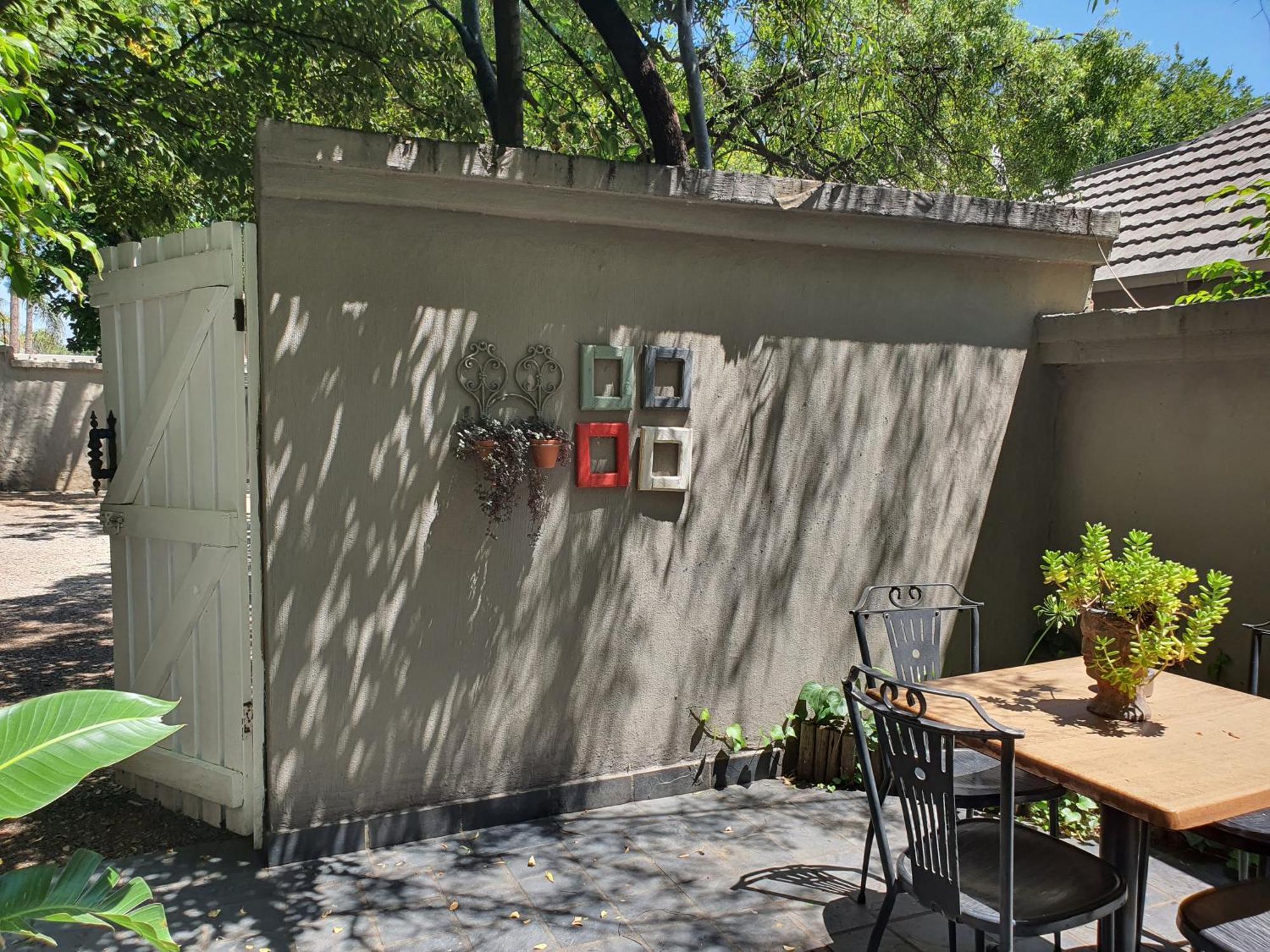 Waterhouse Guest Lodge In Muckleneuk Pretoria-Noord Pokoj fotografie